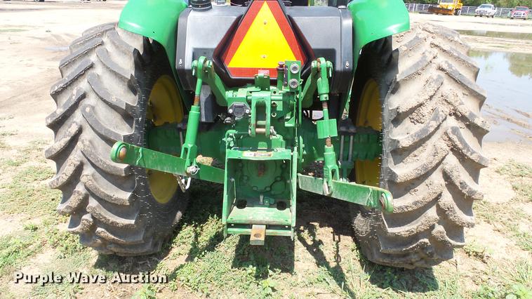 image for item ET9335 2015 John Deere 5055E tractor