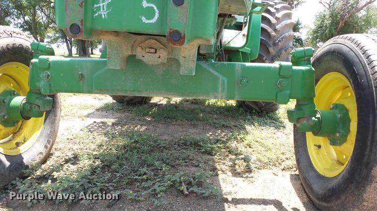 image for item ET9335 2015 John Deere 5055E tractor