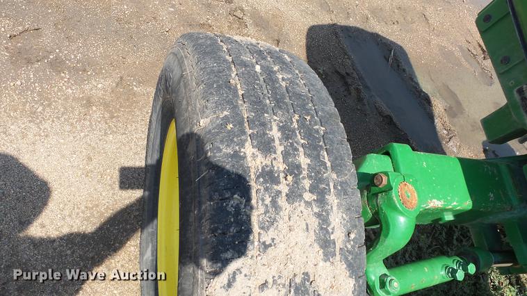 image for item ET9335 2015 John Deere 5055E tractor