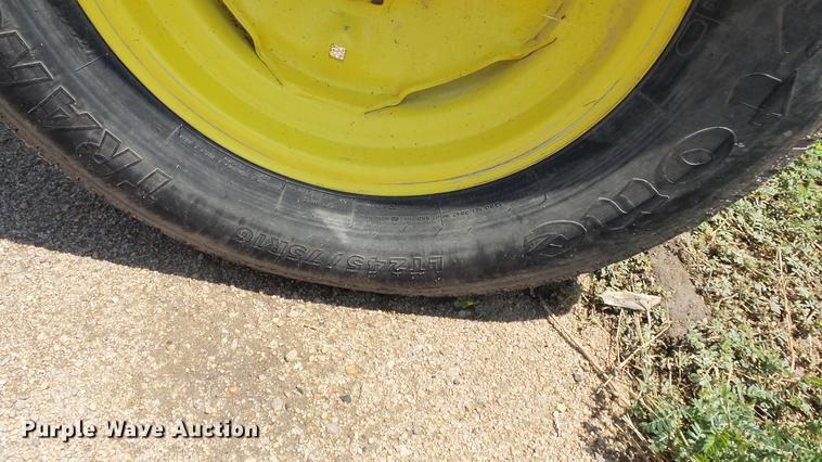 image for item ET9335 2015 John Deere 5055E tractor