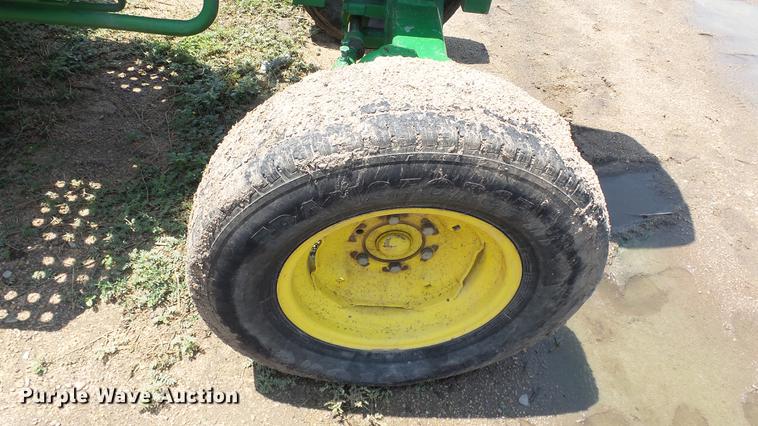 image for item ET9335 2015 John Deere 5055E tractor