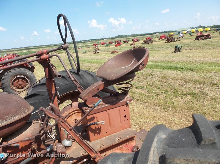 image for item EV9021 Farmall Super MD-TA tractor