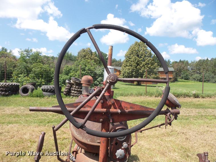 image for item EV9021 Farmall Super MD-TA tractor