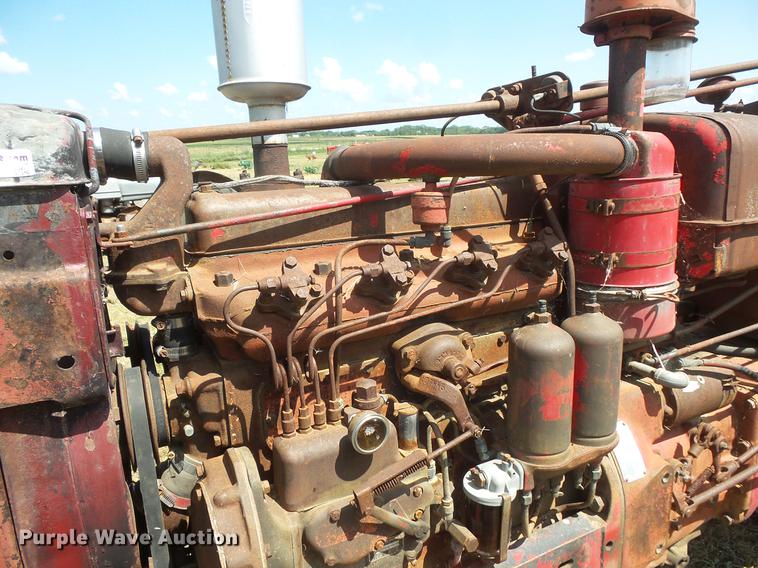 image for item EV9021 Farmall Super MD-TA tractor