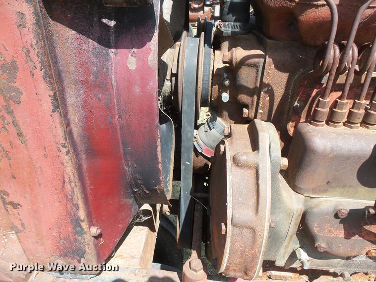 image for item EV9021 Farmall Super MD-TA tractor