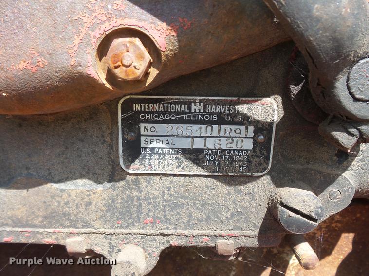 image for item EV9021 Farmall Super MD-TA tractor