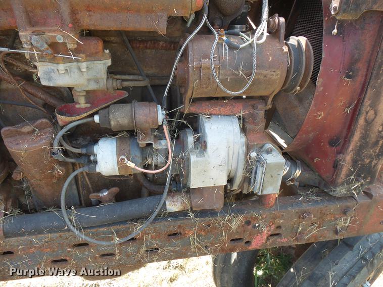 image for item EV9021 Farmall Super MD-TA tractor