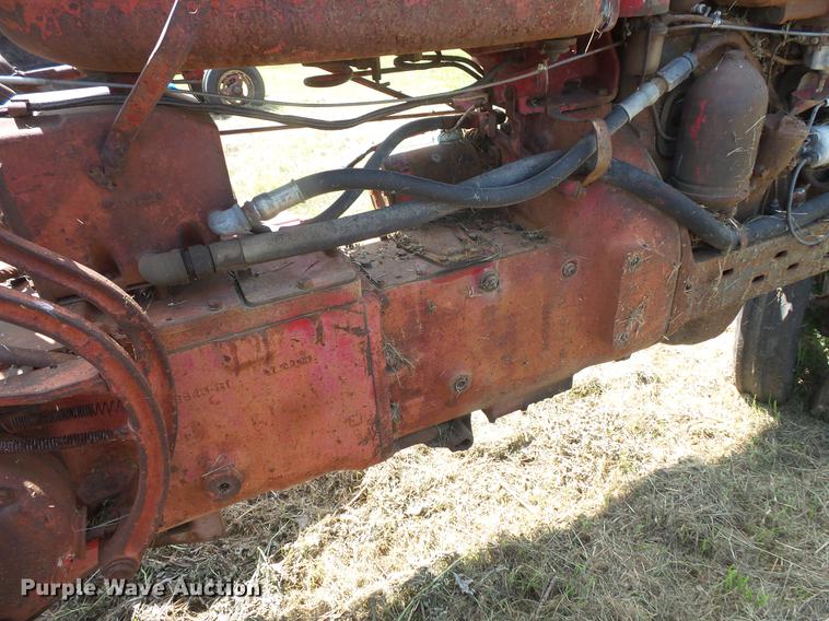 image for item EV9021 Farmall Super MD-TA tractor