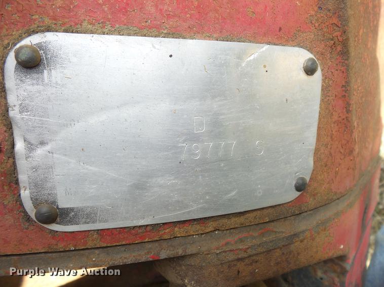 image for item EV9021 Farmall Super MD-TA tractor
