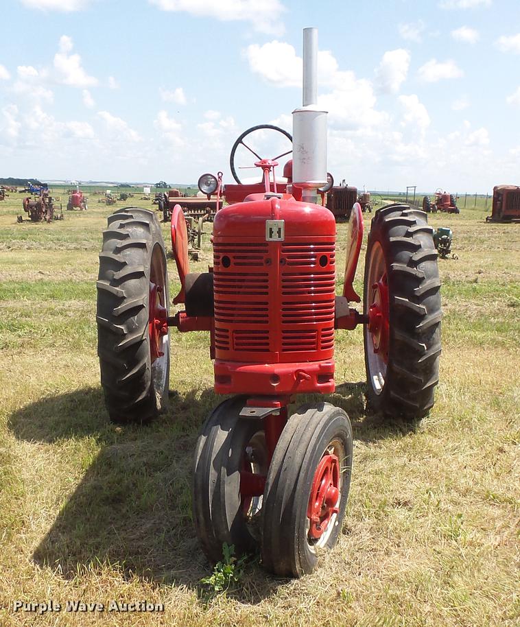 image for item EV9023 Farmall Super H tractor