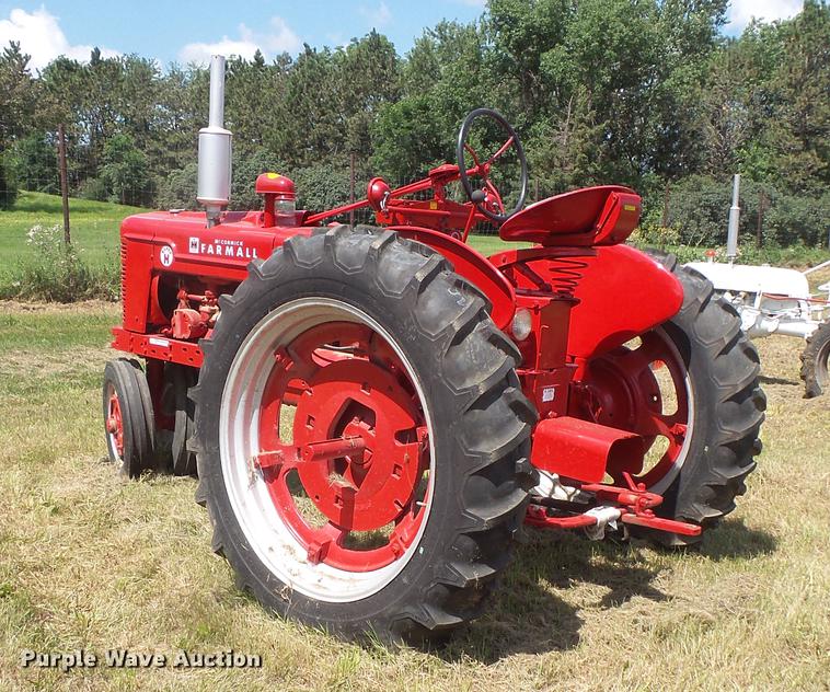 image for item EV9023 Farmall Super H tractor