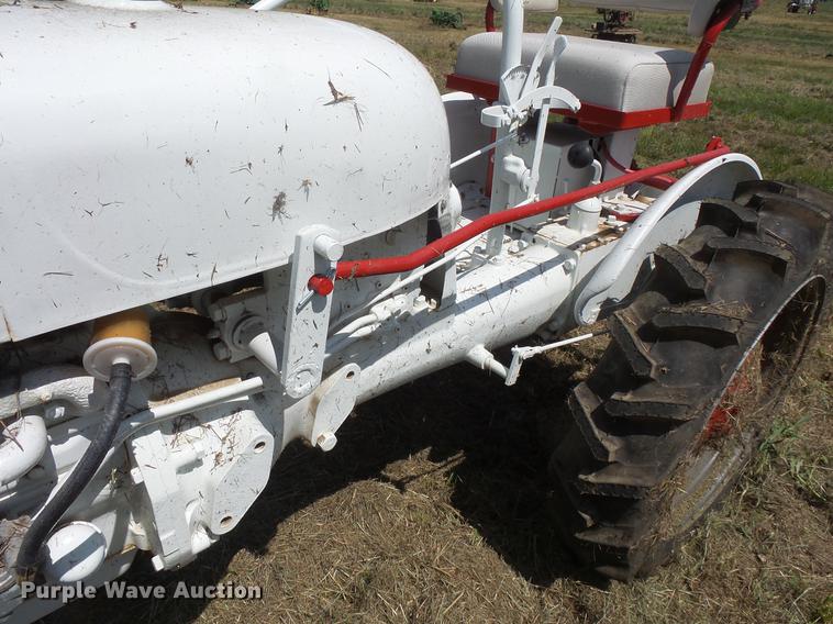 image for item EV9024 Farmall Cub tractor