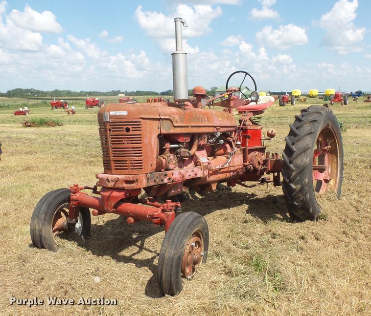 image for item EV9026 Farmall Super H tractor