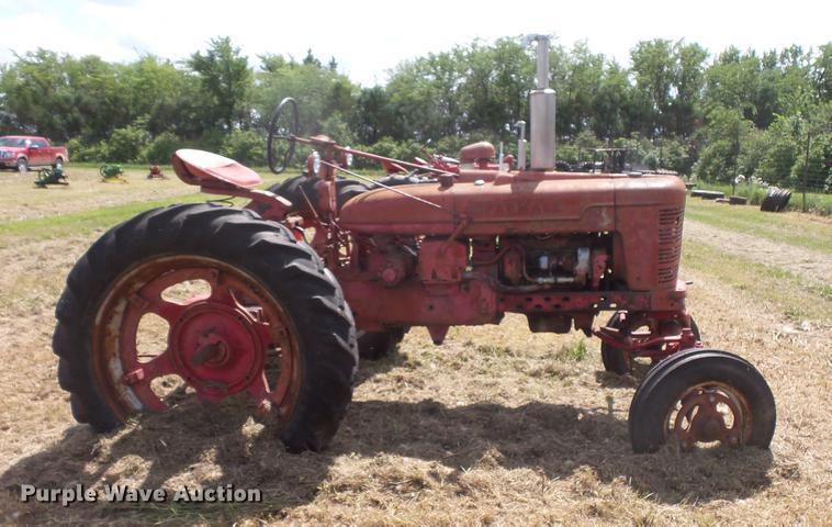 image for item EV9026 Farmall Super H tractor