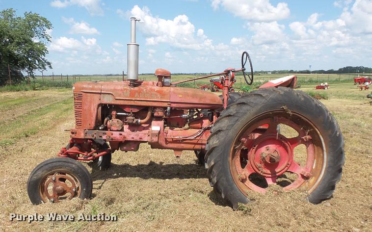 image for item EV9026 Farmall Super H tractor