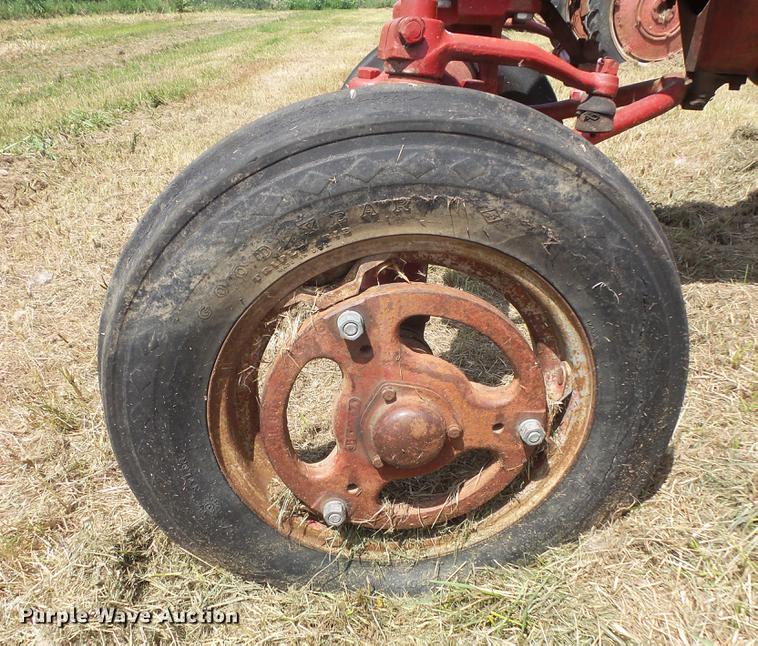 image for item EV9026 Farmall Super H tractor