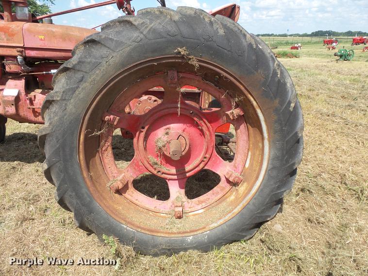 image for item EV9026 Farmall Super H tractor