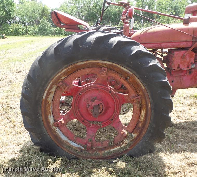 image for item EV9026 Farmall Super H tractor