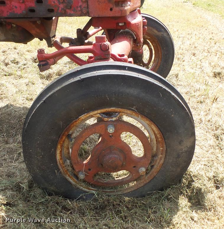 image for item EV9026 Farmall Super H tractor