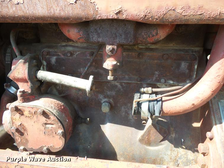 image for item EV9032 Farmall H tractor