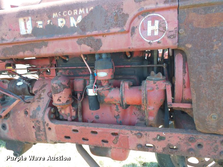 image for item EV9032 Farmall H tractor