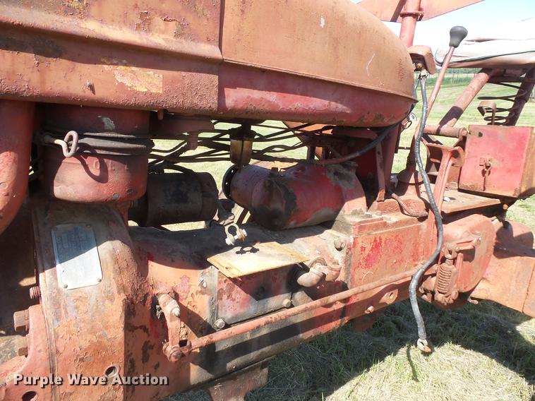 image for item EV9032 Farmall H tractor