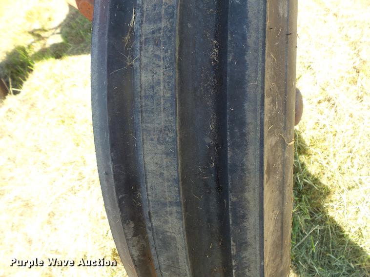 image for item EV9032 Farmall H tractor