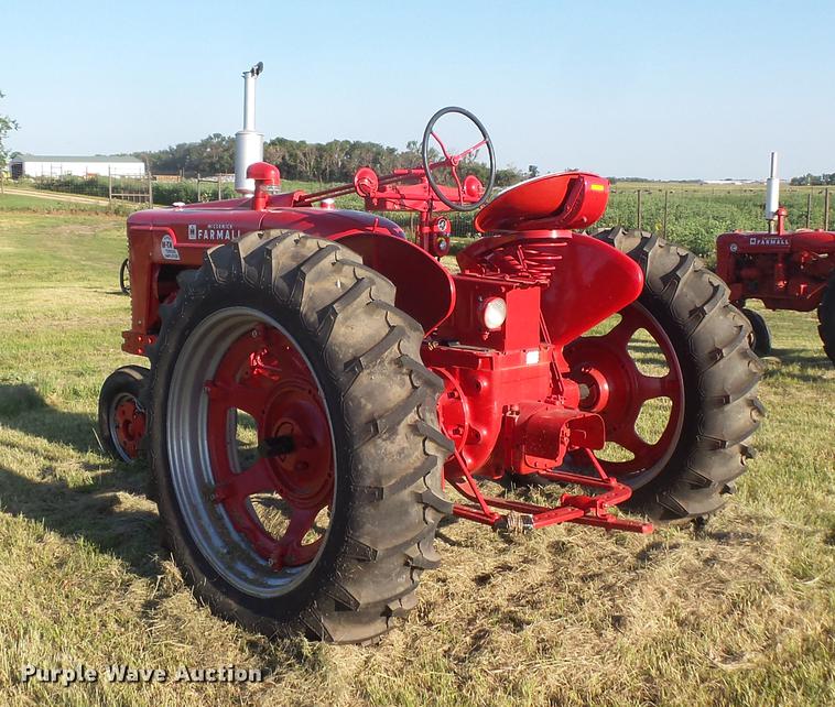 image for item EV9035 Farmall Super MD-TA tractor