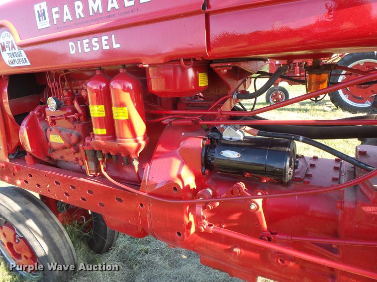 image for item EV9035 Farmall Super MD-TA tractor