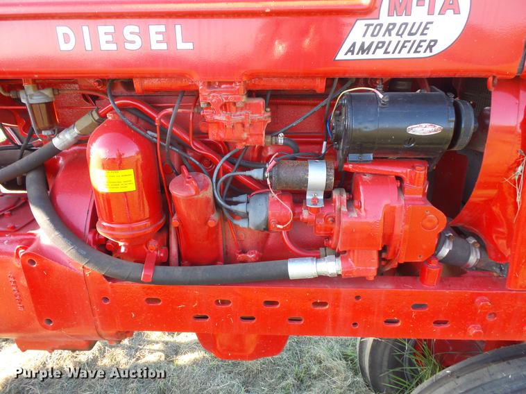 image for item EV9035 Farmall Super MD-TA tractor