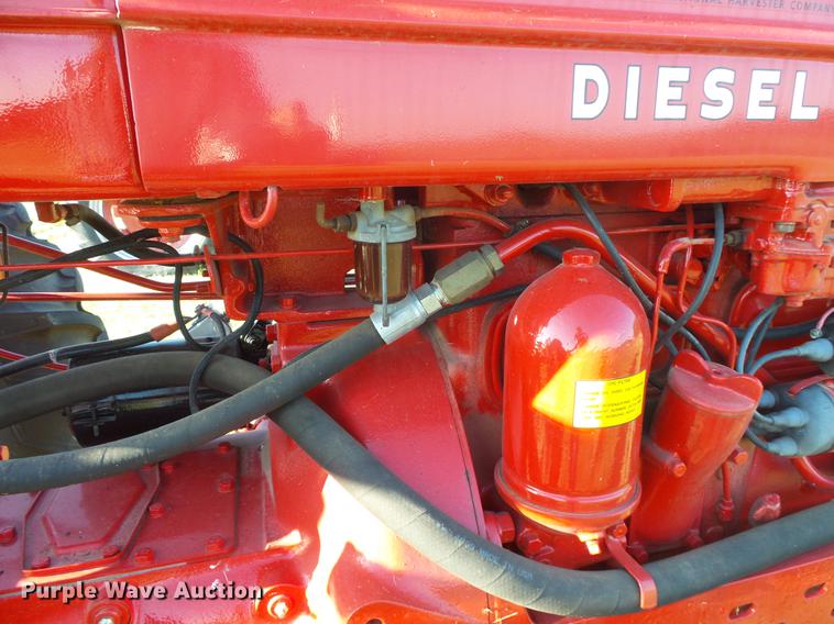 image for item EV9035 Farmall Super MD-TA tractor