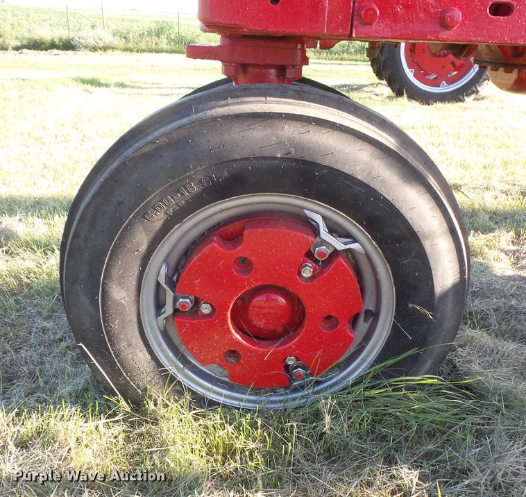 image for item EV9035 Farmall Super MD-TA tractor