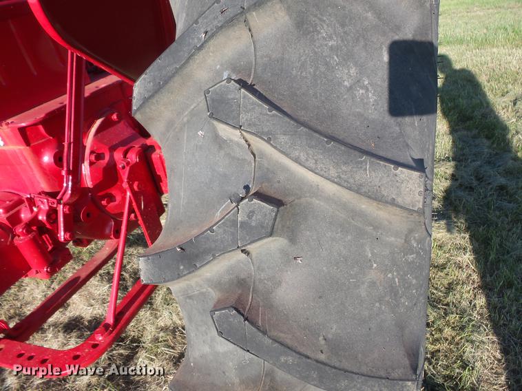 image for item EV9035 Farmall Super MD-TA tractor