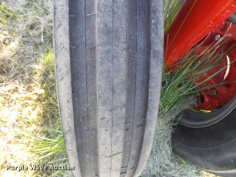 image for item EV9035 Farmall Super MD-TA tractor