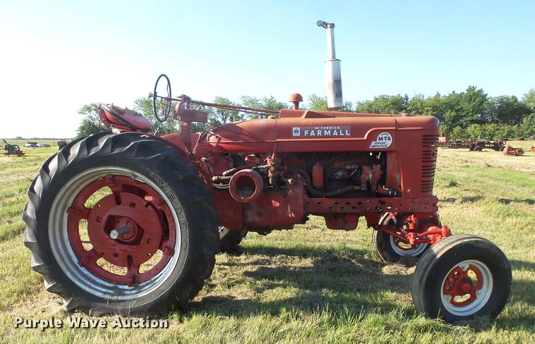 image for item EV9036 Farmall Super M-TA tractor