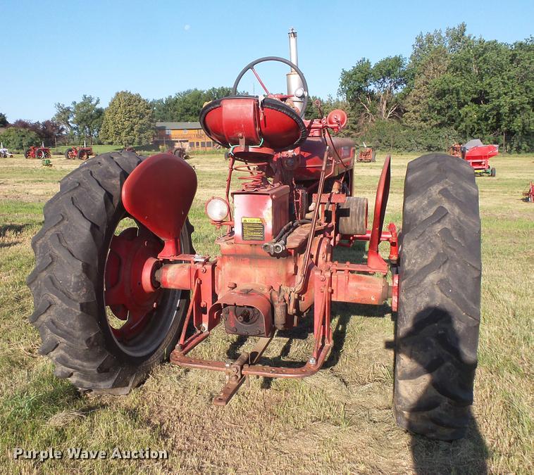 image for item EV9036 Farmall Super M-TA tractor