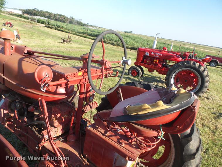 image for item EV9036 Farmall Super M-TA tractor