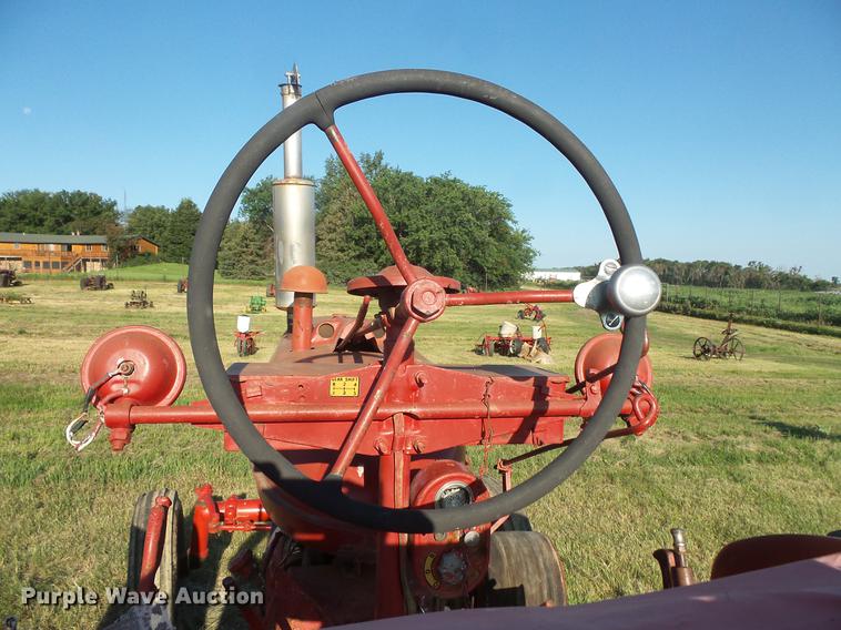 image for item EV9036 Farmall Super M-TA tractor