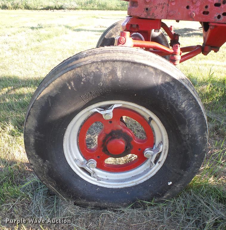 image for item EV9036 Farmall Super M-TA tractor