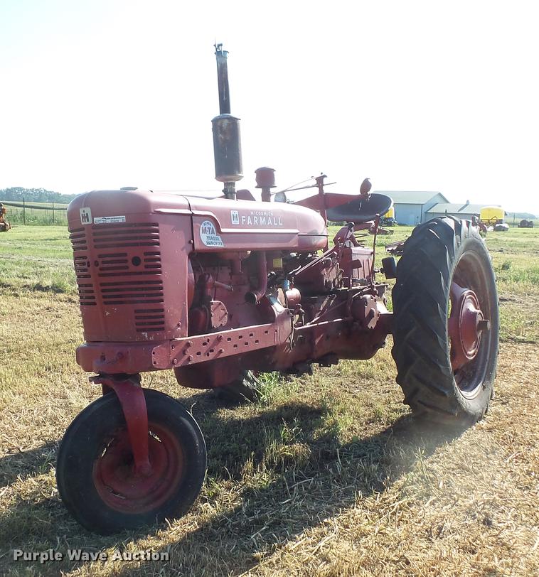 image for item EV9039 Farmall Super M-TA tractor