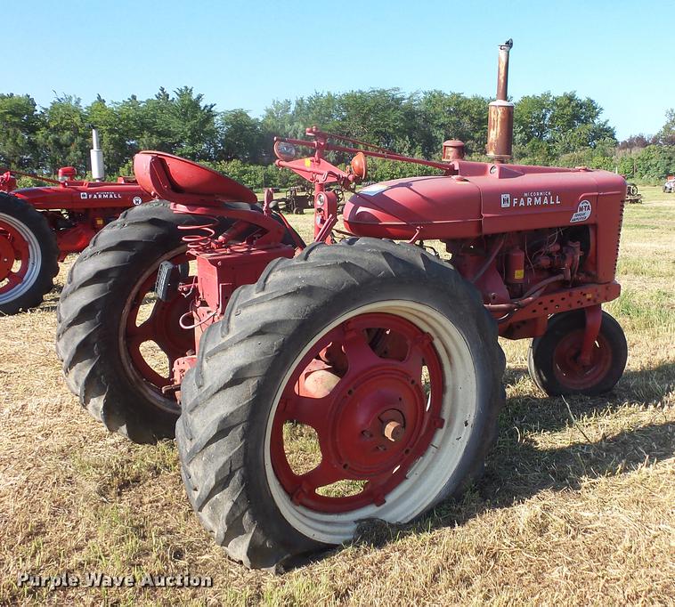 image for item EV9039 Farmall Super M-TA tractor