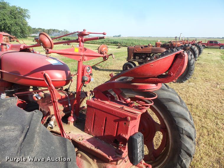 image for item EV9039 Farmall Super M-TA tractor