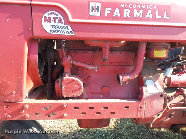 image for item EV9039 Farmall Super M-TA tractor