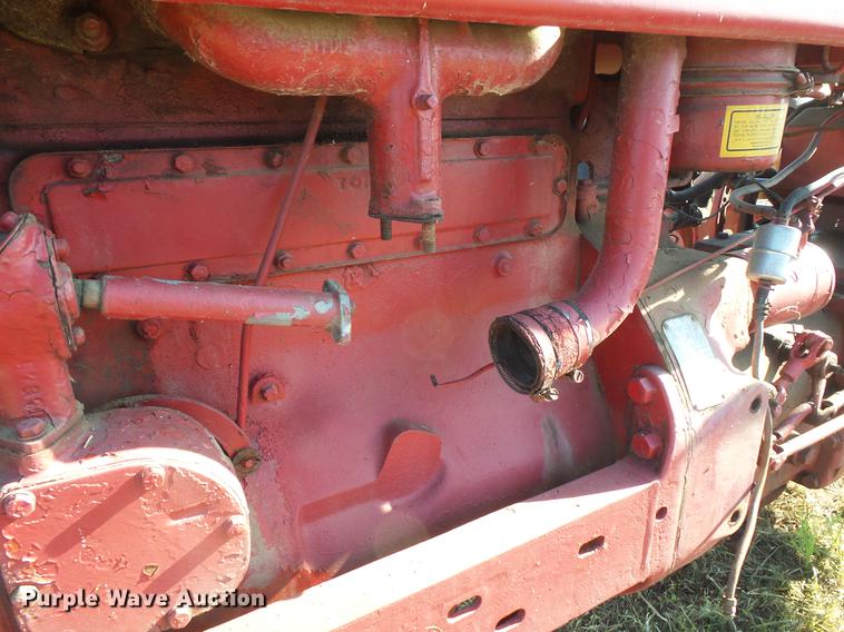 image for item EV9039 Farmall Super M-TA tractor