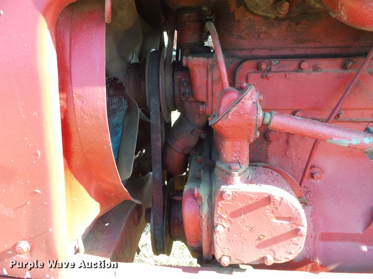image for item EV9039 Farmall Super M-TA tractor