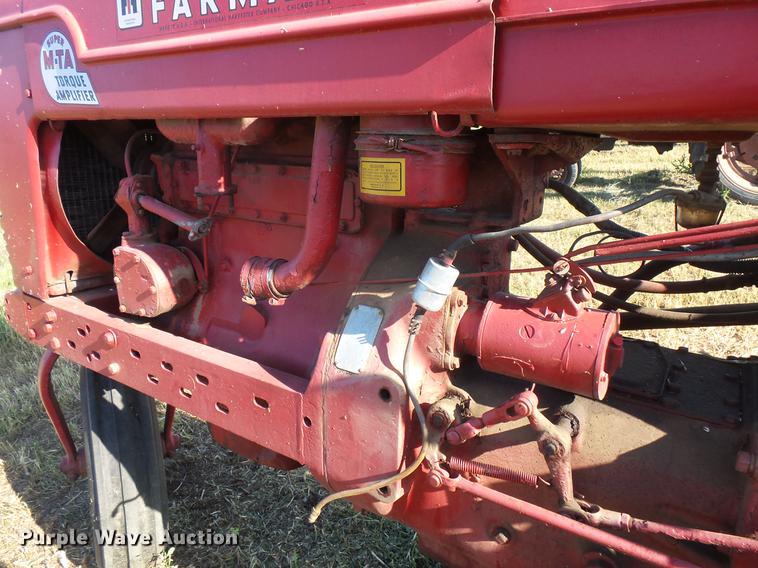 image for item EV9039 Farmall Super M-TA tractor