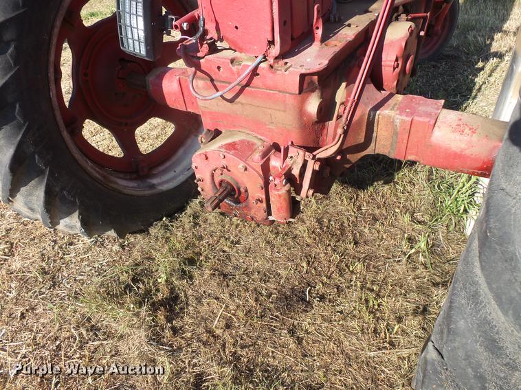 image for item EV9039 Farmall Super M-TA tractor