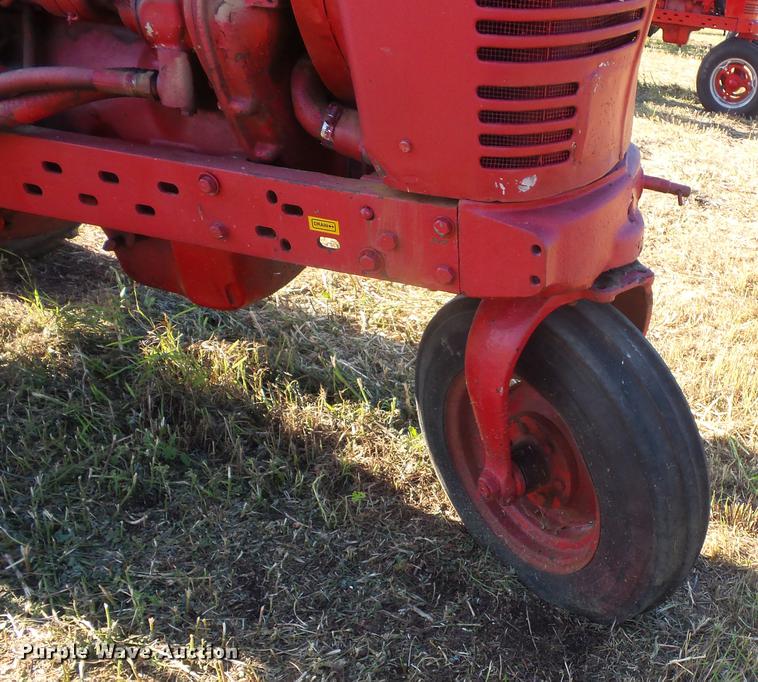 image for item EV9039 Farmall Super M-TA tractor