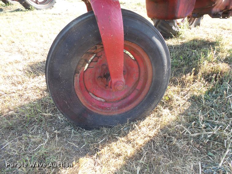 image for item EV9039 Farmall Super M-TA tractor