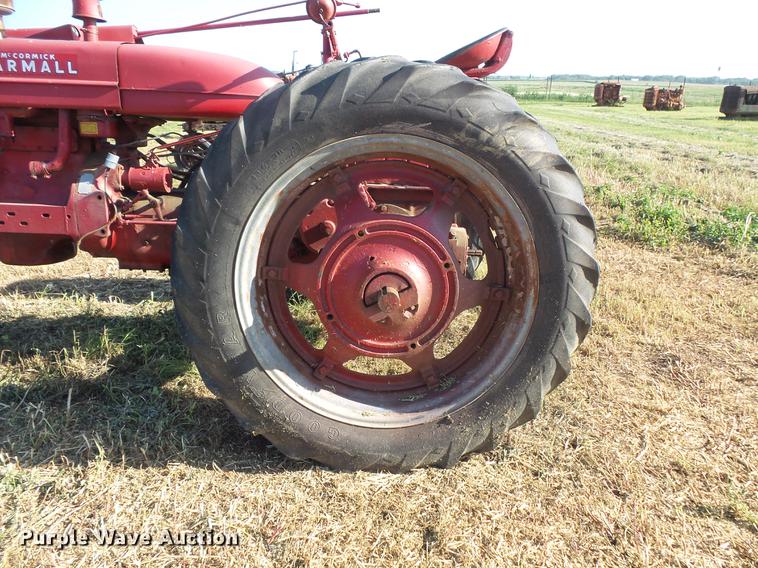 image for item EV9039 Farmall Super M-TA tractor